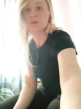 Lanavi Smile online show from 3, 6, 2026