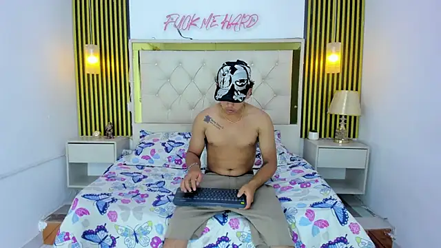 Axel Monroe online show from 28, 2, 2026