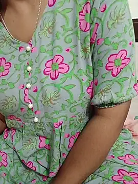 Snapshot of Queenlipx chatting on 1, 3, 2026 Queenlipx online show from 1, 3, 2026