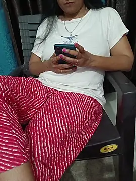 Queenlipx online show from 11, 3, 2026