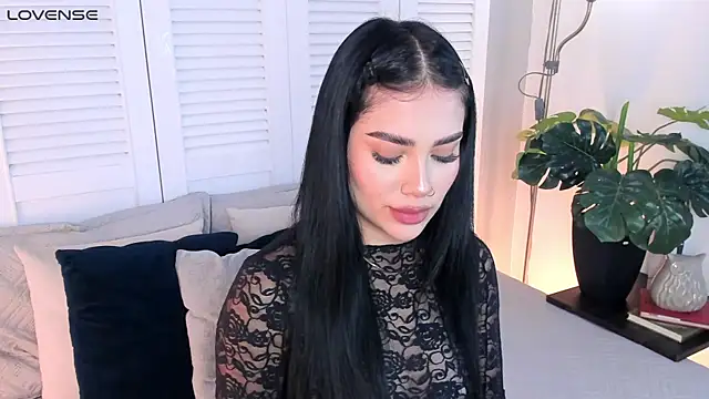 Snapshot of AlmaBlaze chatting on 25, 4, 2026 AlmaBlaze online show from 25, 4, 2026