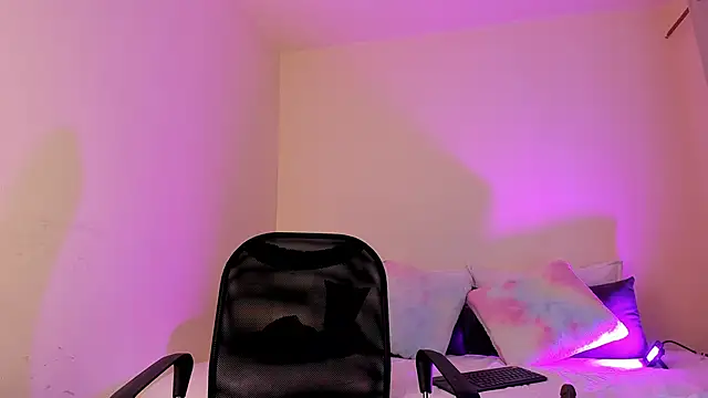 MIAA ROBERTSS online show from 17, 4, 2026