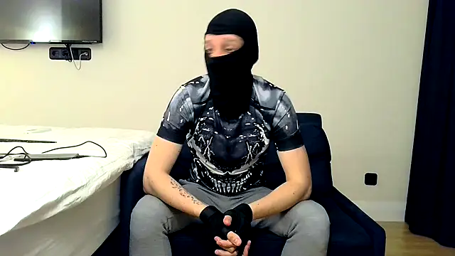 Snapshot of RyanRubber chatting on 9, 4, 2026 RyanRubber online show from 9, 4, 2026