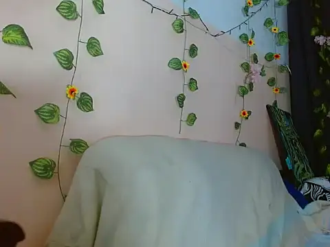 Snapshot of powderblu69 chatting on 14, 4, 2026 powderblu69 online show from 14, 4, 2026