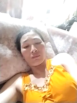 lris-Beauty77 online show from 12, 3, 2026