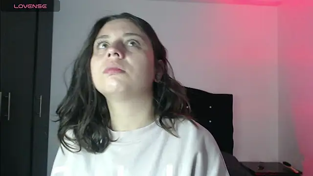 Snapshot of Ana__arms chatting on 21, 4, 2026 Ana arms online show from 21, 4, 2026