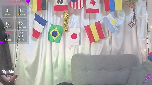 Snapshot of LeanaMaturee chatting on 1, 7, 2026 LeanaMaturee online show from 1, 7, 2026