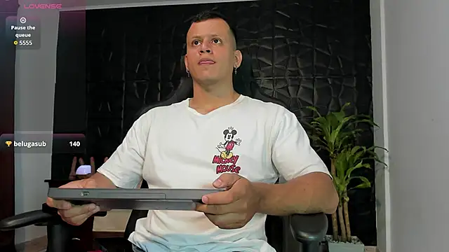 Snapshot of Alex_towerss chatting on 30, 3, 2026 Alex towerss online show from 30, 3, 2026