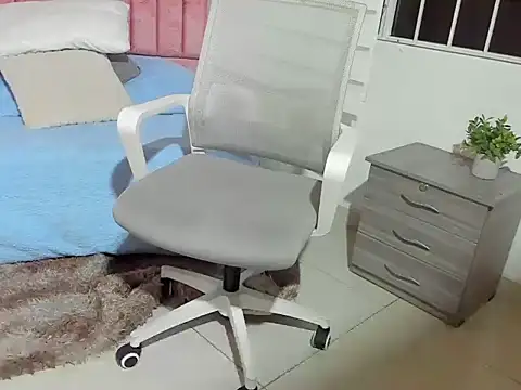 Snapshot of Maverick_angel chatting on 15, 4, 2026 Maverick angel online show from 15, 4, 2026