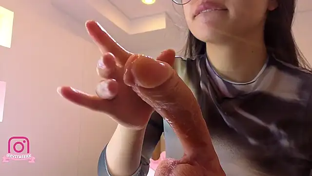 Snapshot of eva_depp_ chatting on 10, 5, 2026 eva depp online show from 10, 5, 2026