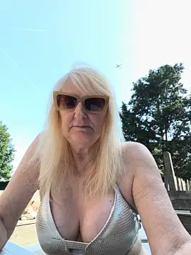 Snapshot of Heidiblueeyes chatting on 29, 5, 2026 Heidiblueeyes online show from 29, 5, 2026