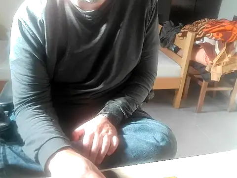 Snapshot of pozitiva000 chatting on 5, 4, 2026 pozitiva000 online show from 5, 4, 2026