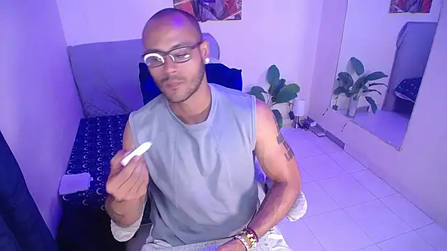 Snapshot of Rokko_tgn chatting on 9, 3, 2026 Rokko tgn online show from 9, 3, 2026