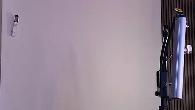 AlessiaAuren online show from 9, 5, 2026