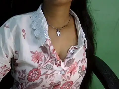 Snapshot of cute_momo_love chatting on 26, 3, 2026 cute momo love online show from 26, 3, 2026