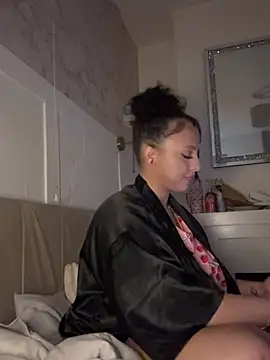 Snapshot of mayawesttt chatting on 8, 4, 2026 mayawesttt online show from 8, 4, 2026