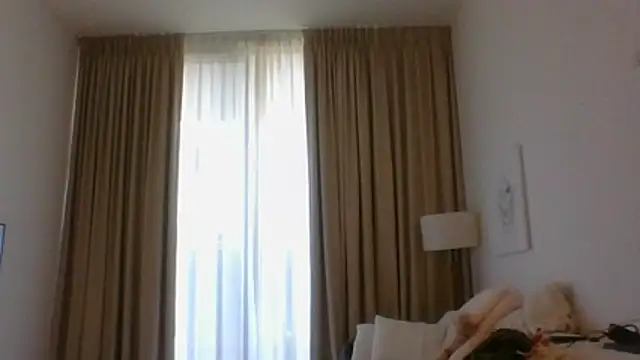 Snapshot of kinkykara25 chatting on 26, 2, 2026 kinkykara25 online show from 26, 2, 2026