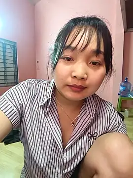 Myna5790 online show from 28, 3, 2026