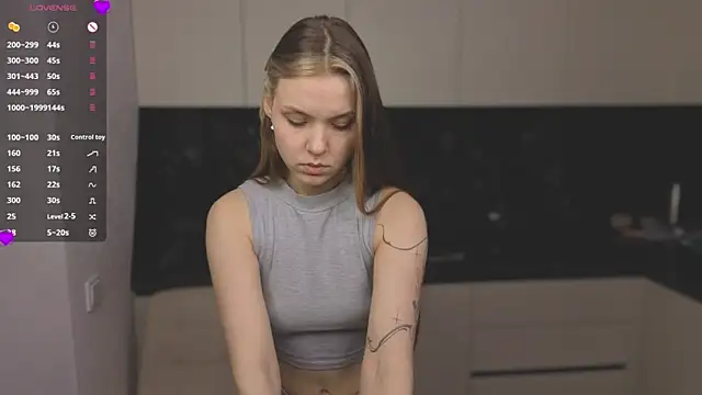 Snapshot of HinaVibe chatting on 15, 3, 2026 HinaVibe online show from 15, 3, 2026