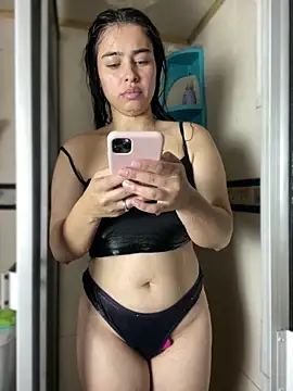 Snapshot of I_Valentina chatting on 10, 3, 2026 I Valentina online show from 10, 3, 2026