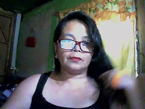 Snapshot of Flowerblossom123 chatting on 5, 4, 2026 Flowerblossom123 online show from 5, 4, 2026