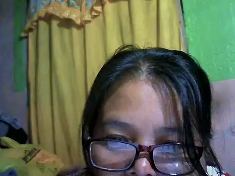 Snapshot of Flowerblossom123 chatting on 5, 5, 2026 Flowerblossom123 online show from 5, 5, 2026