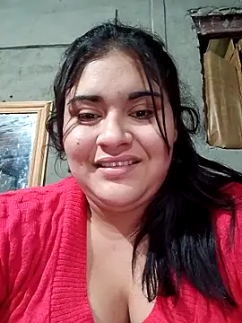 Snapshot of Orianamzn21 chatting on 2, 5, 2026 Orianamzn21 online show from 2, 5, 2026