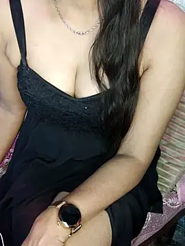 Gurleen kaur69 online show from 13, 4, 2026