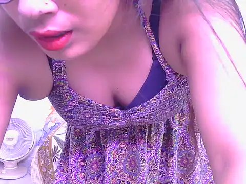 Snapshot of Aayesha-queen chatting on 15, 3, 2026 Aayesha-queen online show from 15, 3, 2026