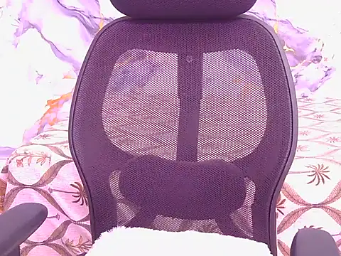 Snapshot of Aayesha-queen chatting on 4, 4, 2026 Aayesha-queen online show from 4, 4, 2026