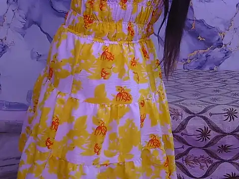 Snapshot of Aayesha-queen chatting on 9, 4, 2026 Aayesha-queen online show from 9, 4, 2026