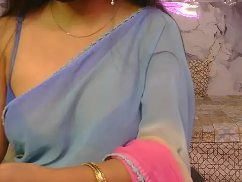 Aayesha-queen online show from 2, 6, 2026