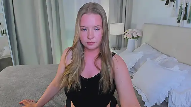 Snapshot of Arya_Thomas chatting on 6, 4, 2026 Arya Thomas online show from 6, 4, 2026