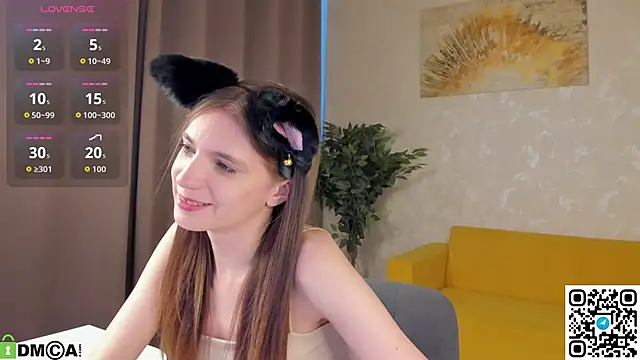 Snapshot of Ella_Fex chatting on 4, 4, 2026 Ella Fex online show from 4, 4, 2026