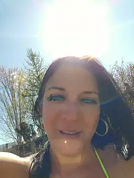 Snapshot of NovaRedux chatting on 26, 4, 2026 NovaRedux online show from 26, 4, 2026