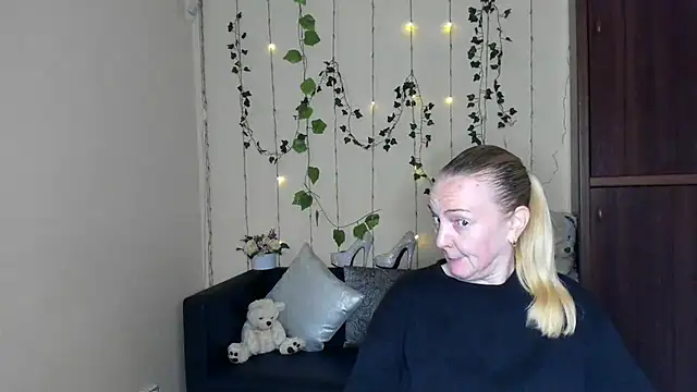 Snapshot of Bella_soulmate chatting on 6, 6, 2026 Bella soulmate online show from 6, 6, 2026
