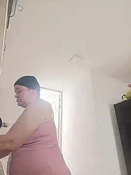 Snapshot of MilF-eterna_69 chatting on 5, 3, 2026 MilF-eterna 69 online show from 5, 3, 2026