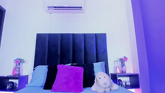 Snapshot of scarlet__ray_ chatting on 11, 3, 2026 scarlet ray online show from 11, 3, 2026