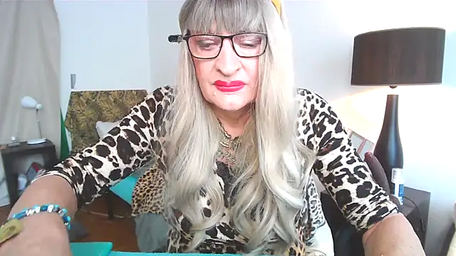 Snapshot of sophyTV chatting on 17, 3, 2026 sophyTV online show from 17, 3, 2026