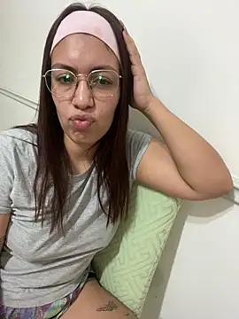 Snapshot of DimeAria chatting on 1, 3, 2026 DimeAria online show from 1, 3, 2026