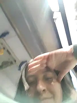 Snapshot of MaskedLatinaX chatting on 1, 4, 2026 MaskedLatinaX online show from 1, 4, 2026