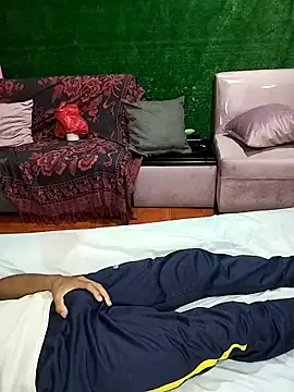 Snapshot of MaskedLatinaX chatting on 10, 4, 2026 MaskedLatinaX online show from 10, 4, 2026