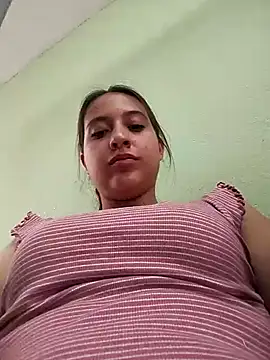 Snapshot of MaskedLatinaX chatting on 30, 4, 2026 MaskedLatinaX online show from 30, 4, 2026
