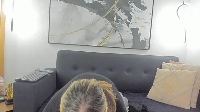 Snapshot of SophiMarin chatting on 27, 3, 2026 SophiMarin online show from 27, 3, 2026