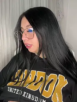 Snapshot of Ashleeyprincess01 chatting on 6, 5, 2026 Ashleeyprincess01 online show from 6, 5, 2026