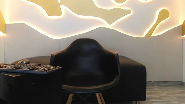 Hollmanhot online show from 30, 5, 2026