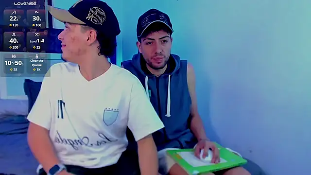 Snapshot of alex_and_christhoper chatting on 3, 3, 2026 alex and christhoper online show from 3, 3, 2026