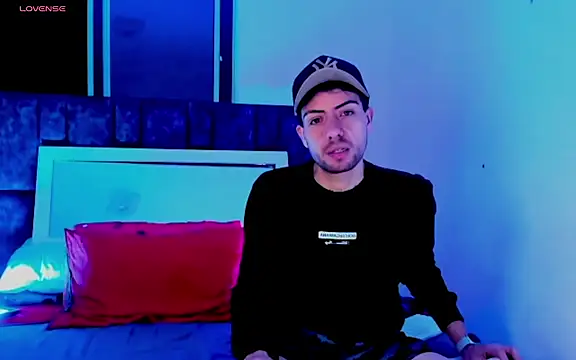 Snapshot of alex_and_christhoper chatting on 17, 3, 2026 alex and christhoper online show from 17, 3, 2026