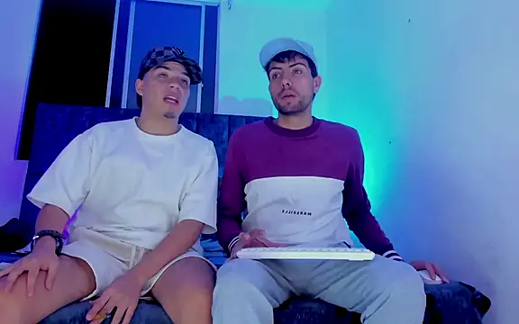 Snapshot of alex_and_christhoper chatting on 24, 3, 2026 alex and christhoper online show from 24, 3, 2026