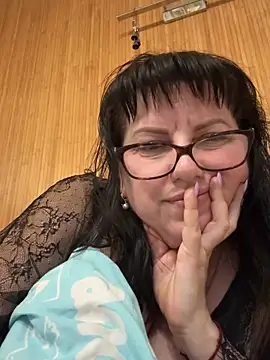 Snapshot of expensive_lady chatting on 6, 4, 2026 expensive lady online show from 6, 4, 2026